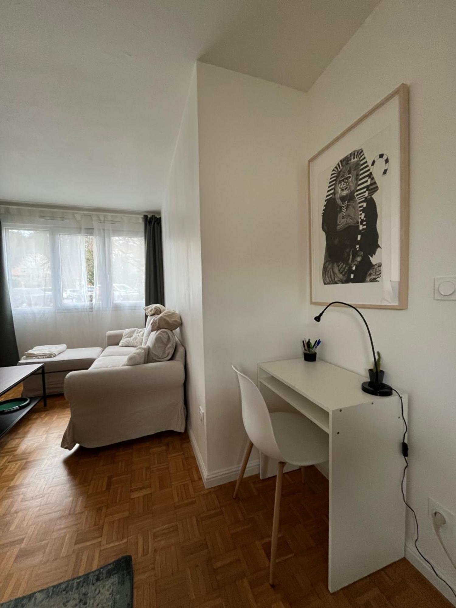 Appartement Cosy Et Confortable Saint-Genis-Laval Eksteriør billede